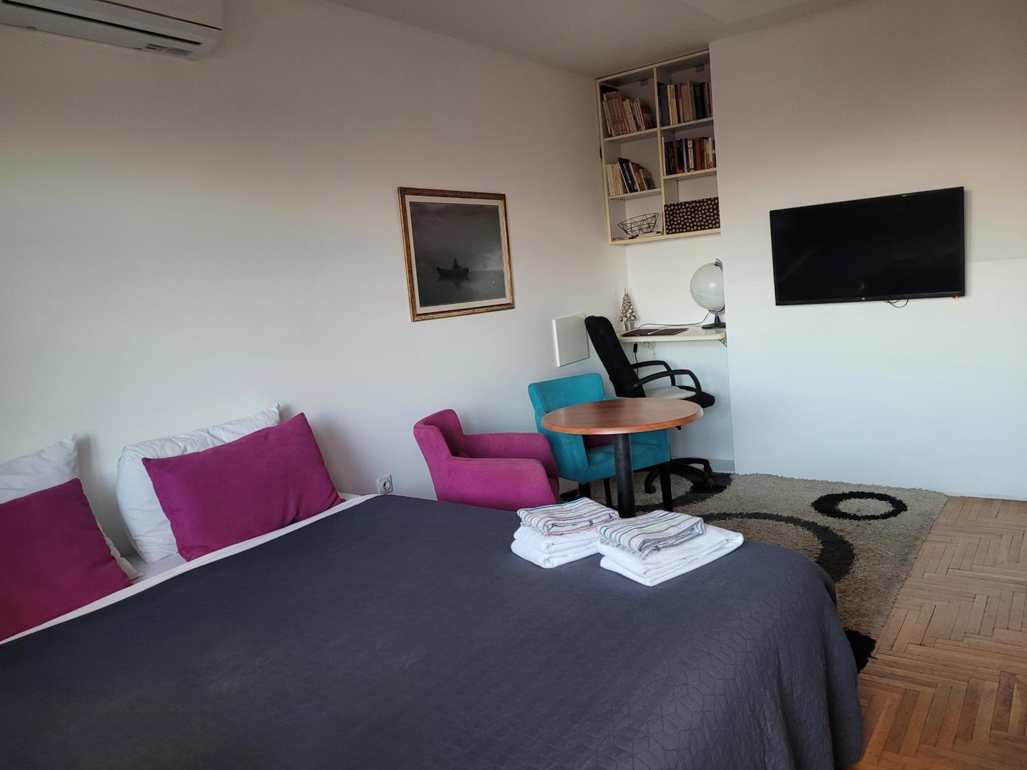 Apartmani Emerald Dream Novi Sad Camera foto