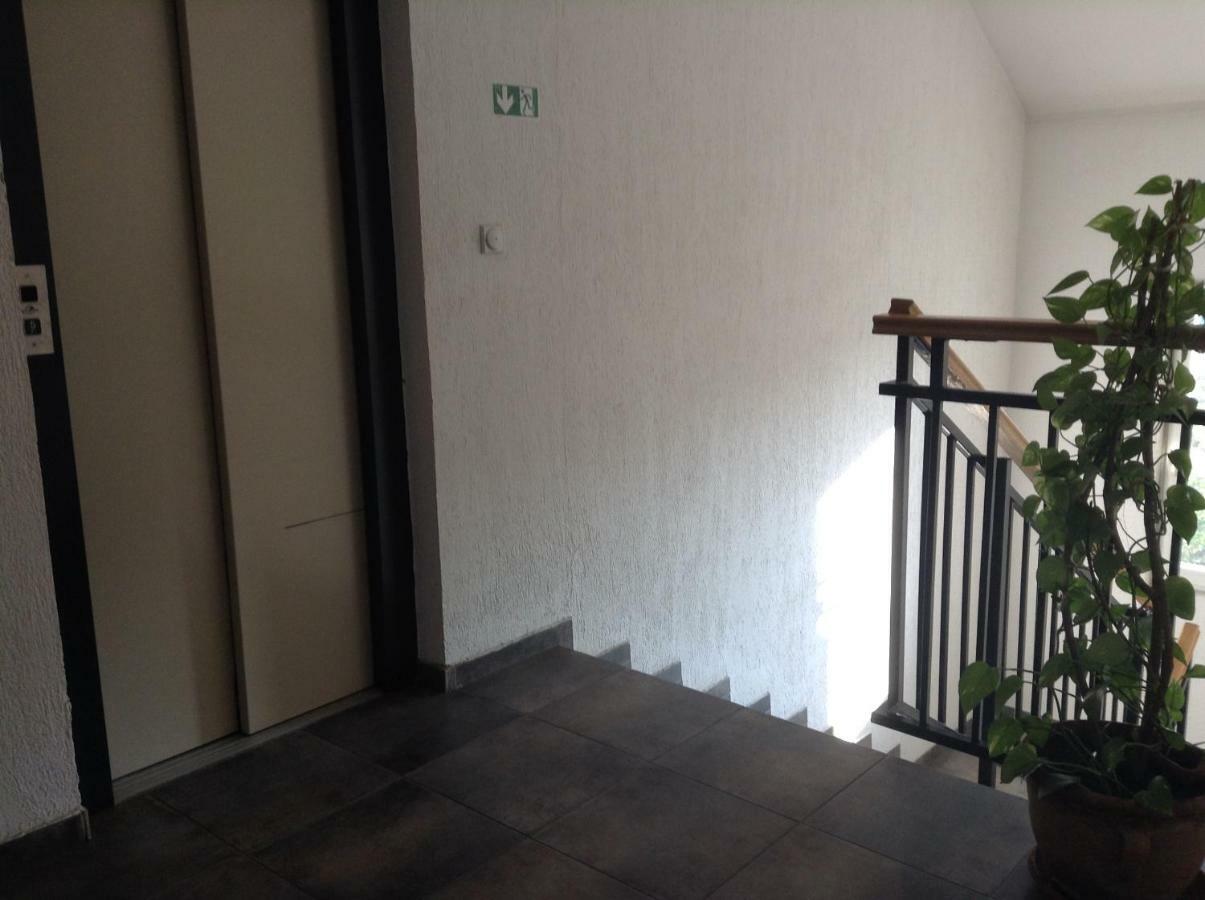 Apartmani Emerald Dream Novi Sad Esterno foto