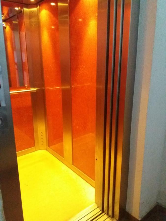 Apartmani Emerald Dream Novi Sad Esterno foto